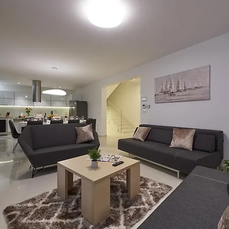 Villa Trogir 트로기르