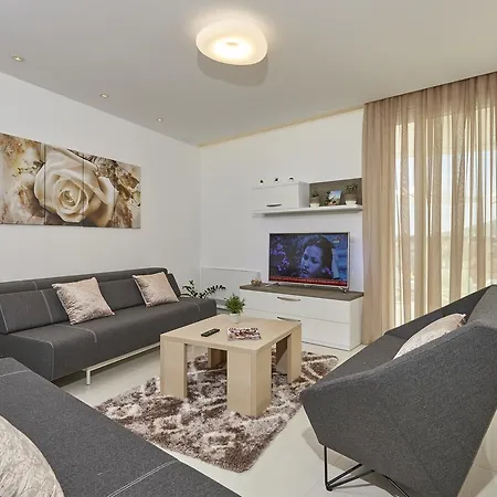 빌라 Villa Trogir 트로기르